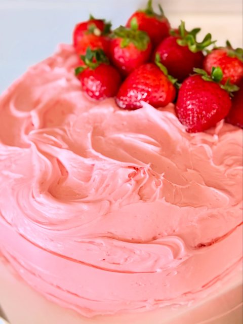 So happy with how my Strawberry Everything Cake turned out! Two layers of strawberry cake with a layer of strawberry jam in between. Topped with strawberry buttercream frosting and fresh strawberries ❤️ #strawberries #cakes #madewithlove